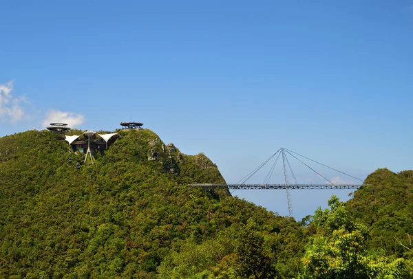 De brug is een uitkijkplatform — Stockfoto