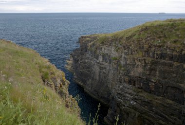 kayalar ve kayalıklarla, orkney Adaları