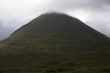 Kırmızı cuillin hill