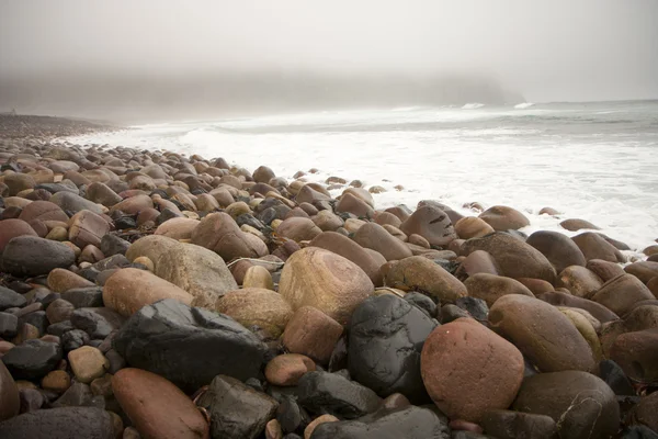 Beach and boulders — Stock Photo, Image