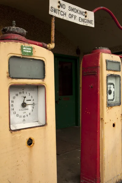 Vintage akaryakıt istasyonu — Stok fotoğraf
