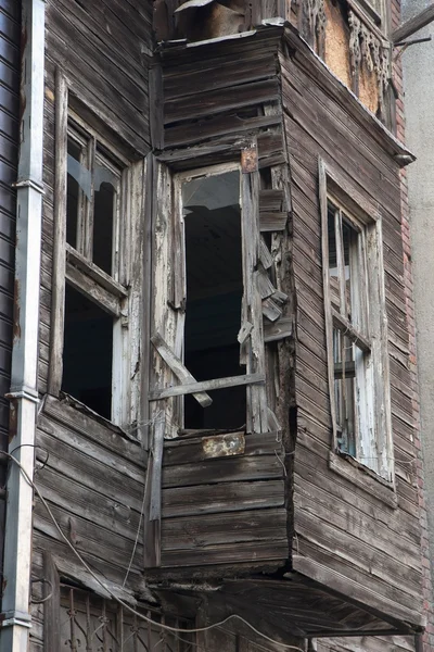 Ruined house — Stock Photo, Image