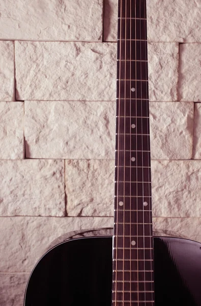 Černá kytara — Stock fotografie