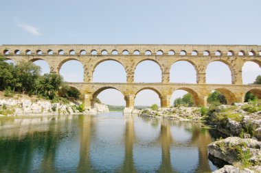 Pont du garde Roma köprüsü