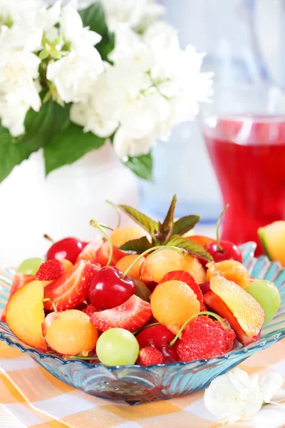 Färska sommarfrukter — Stockfoto