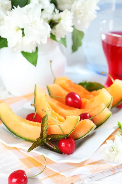 Färska sommarfrukter — Stockfoto