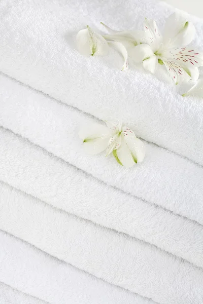 Λευκές πετσέτες — Φωτογραφία Αρχείου