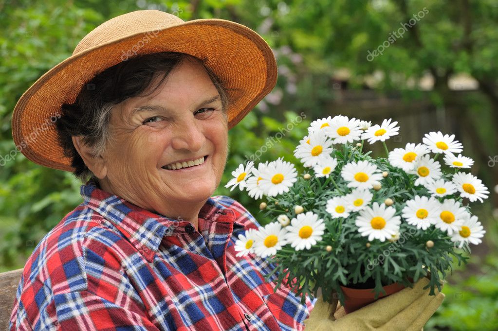 Senior woman gardening — Stock Photo © brozova #2756731