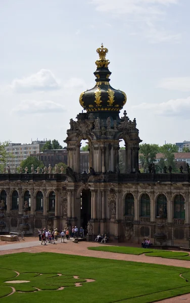 Utfärda utegångsförbud för av zwinger palace, dresden, Tyskland Stockfoto
