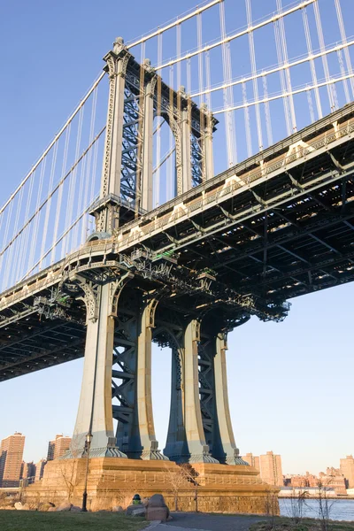Бруклинский мост в Нью-Йорке — стоковое фото