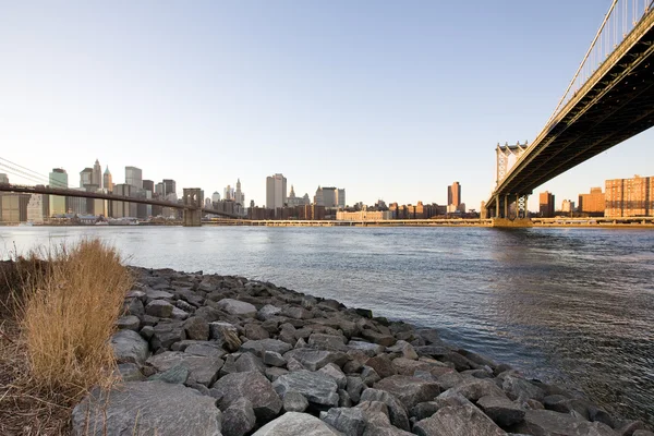 Манхэттенский мост в Нью-Йорке — стоковое фото