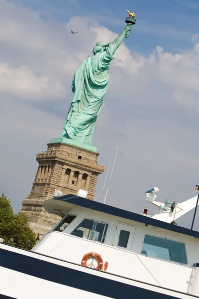 Statua della libertà nella città di New York — Foto Stock