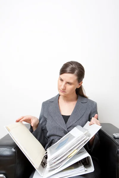 Young business woman with files — Stock Photo, Image