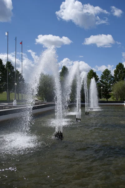 Fountain with the correction for the wind — Stock Photo, Image