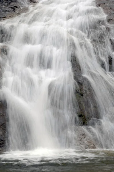 Vattenfall cascade — Stockfoto