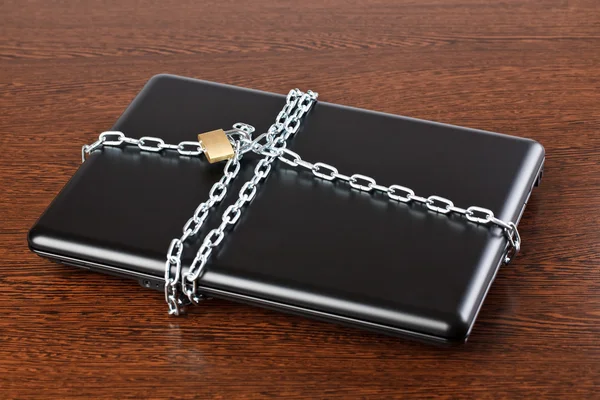 Secured laptop — Stock Photo, Image