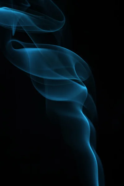 Поднимающийся дым — стоковое фото
