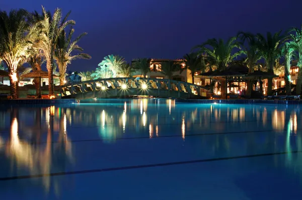 Luxury resort at night — Stock Photo, Image