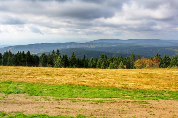 Otoño en las montañas de mineral, República Checa — Foto de Stock