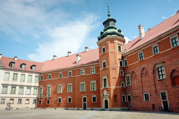 Kungliga slottet i Warszawa - gård — Stockfoto