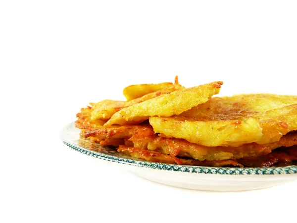 En tallrik med läckra pannkakor. potatis pa — Stockfoto
