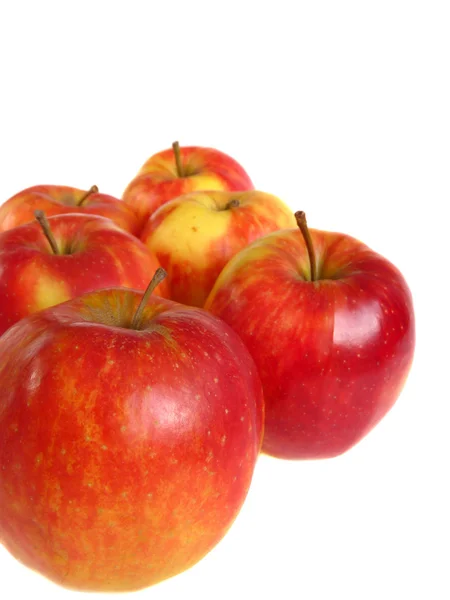 Красные яблоки на белом, изоляция — стоковое фото
