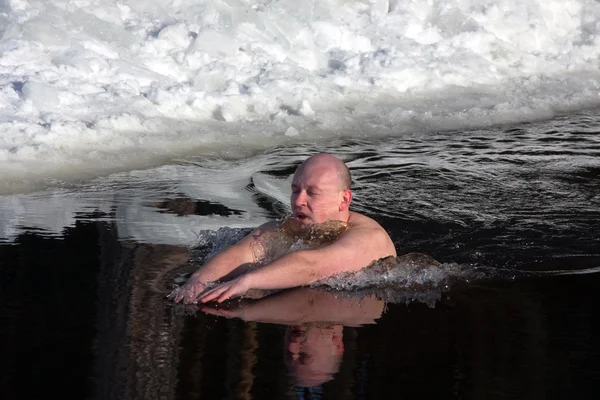 冬-水泳選手 — ストック写真