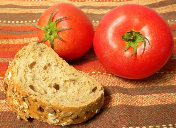 一块面包西红柿 — 图库照片