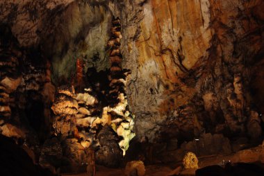 Damlataş Mağarası