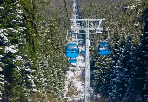 Teleférico elevador de esqui — Fotografia de Stock