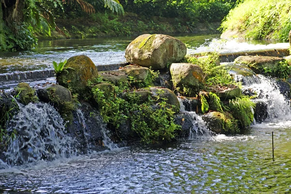 Waterfalls of Borneo. Waterfalls, rainforest, mountain river. — Stock Photo, Image