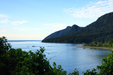 saravak kıyısında. Borneo.