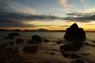 Deniz günbatımı. Borneo.