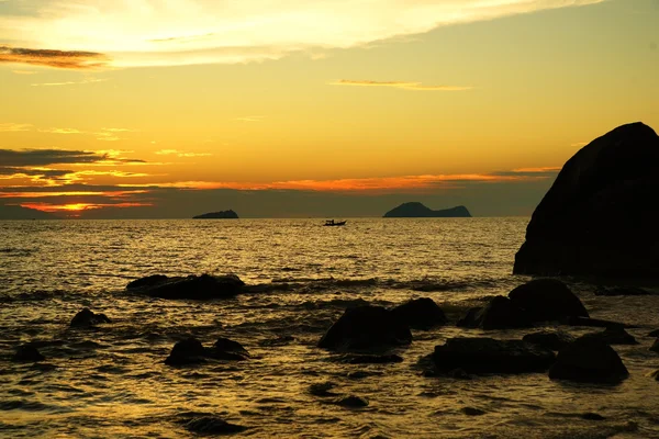 Zee zonsondergang. Borneo. — Stockfoto