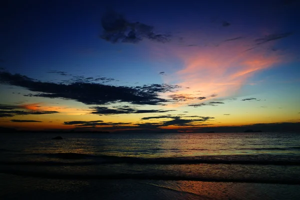 Západ slunce na moři. Borneo. — Stock fotografie