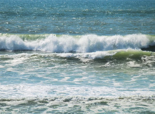 强大的海浪 — 图库照片