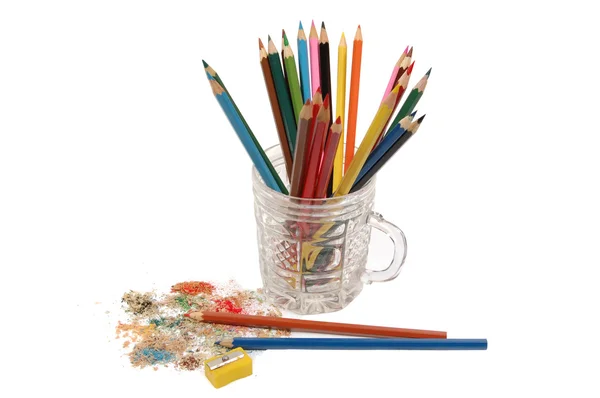 彩色铅笔和卷笔刀 — 图库照片