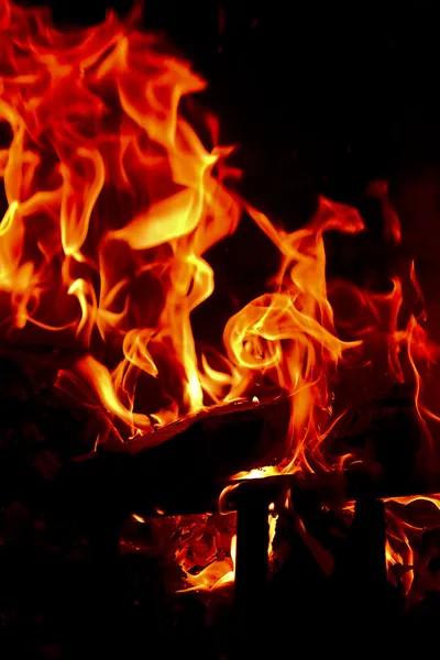 Flammar eld i helvetet — Stockfoto