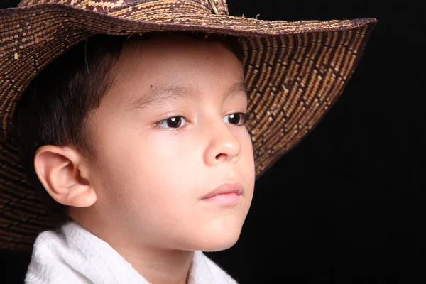 Niño con sombrero — Stok fotoğraf