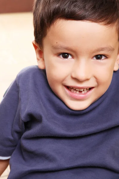 Lacune Dents Enfant Souriant Cinq Ans — Photo