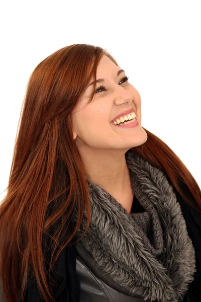 Ganska skrattande brunett kvinna — Stockfoto