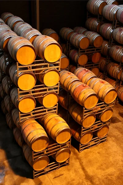 Barriles de vino o cubas — Foto de Stock