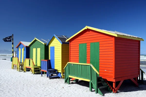 Kleurrijke strand verandering kamers — Stockfoto
