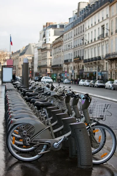 Noleggio biciclette parcheggio — Foto Stock