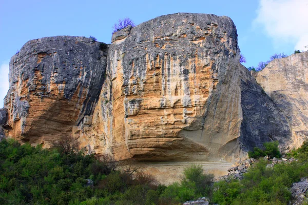 Крымский пейзаж на красивых горах — стоковое фото