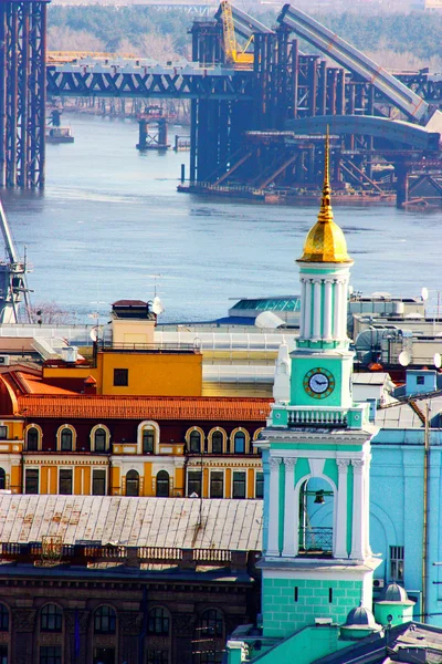 Киевские предприятия и промышленный ландшафт города — стоковое фото