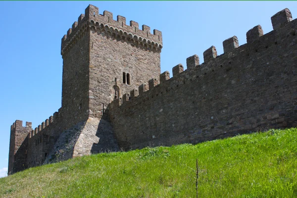 Вежа стародавньої фортеці — стокове фото