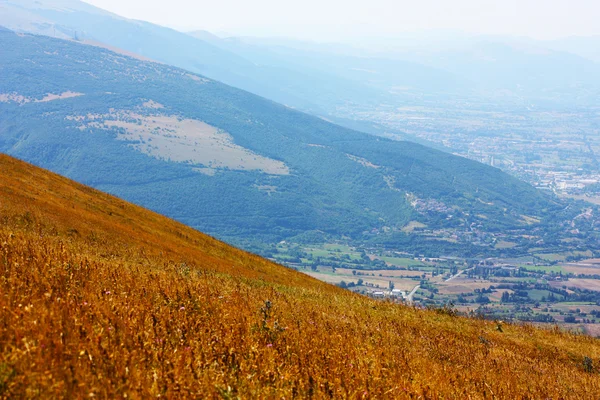 Apennine schönheit aufgenommen in italien — Stockfoto