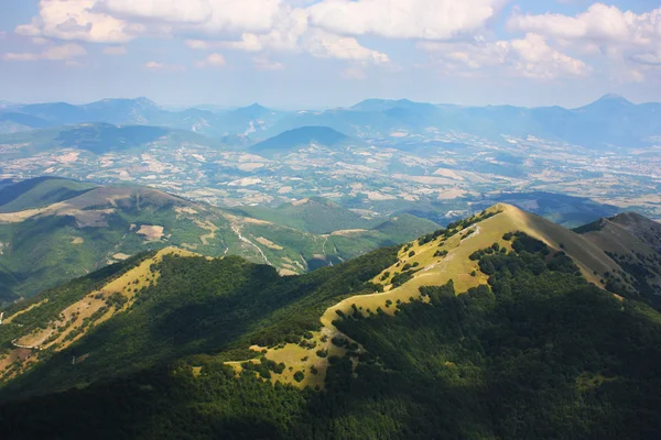 Atemberaubende Aussicht auf den Apennin — Stockfoto