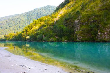 güzel nehir Alpleri'nde, Slovenya